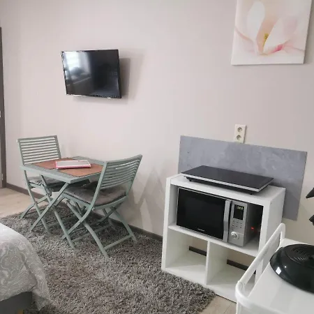 Les Petits Nids De Nina 2 Apartament *